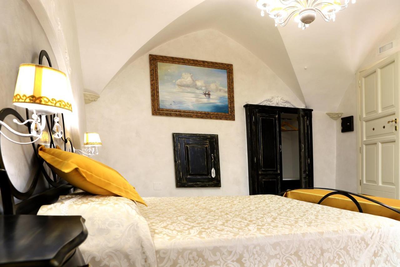 ガリポリ Palazzo Castiglione Bed & Breakfast エクステリア 写真