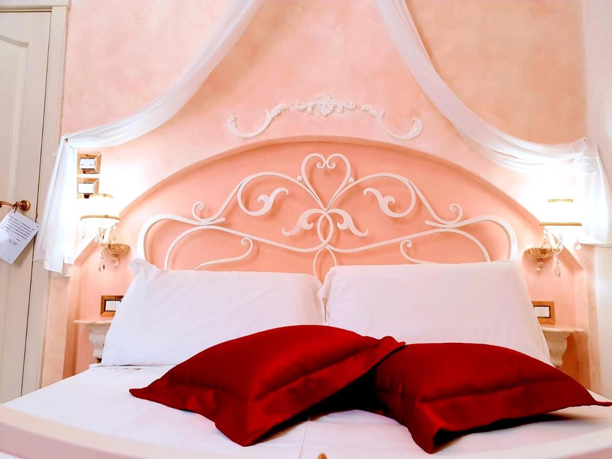 ガリポリ Palazzo Castiglione Bed & Breakfast エクステリア 写真
