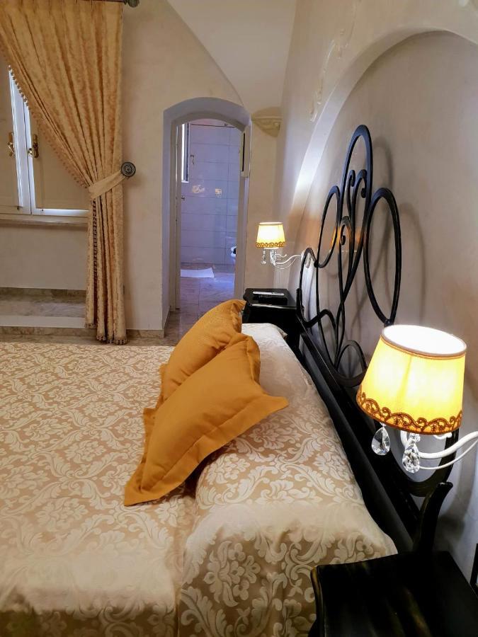 ガリポリ Palazzo Castiglione Bed & Breakfast エクステリア 写真
